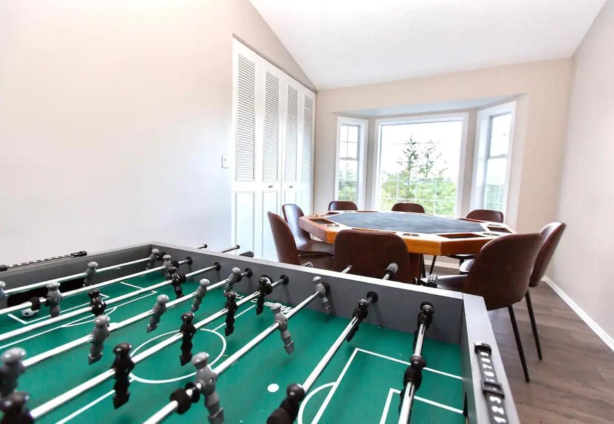 Stunning Home With Amazing Views Near The City Victoria Kültér fotó