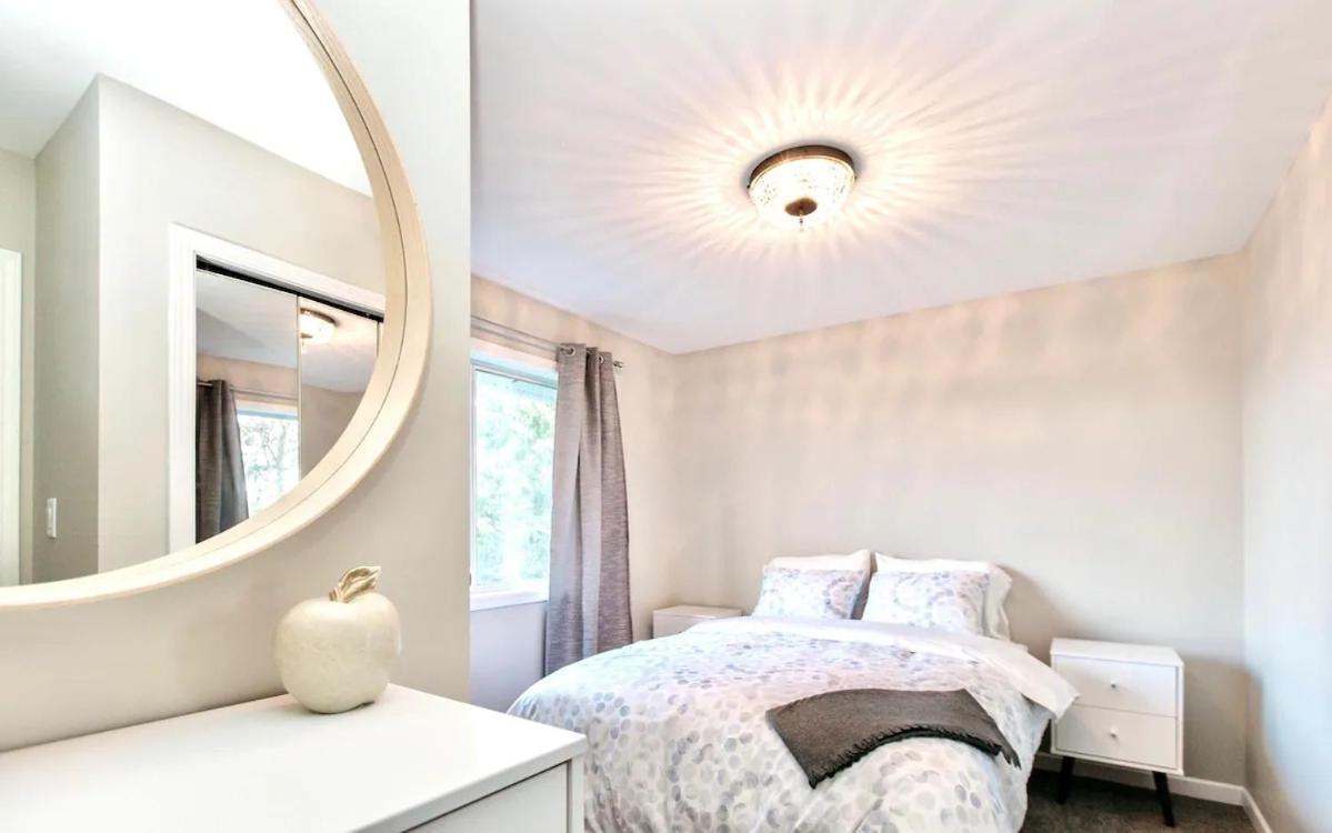 Stunning Home With Amazing Views Near The City Victoria Kültér fotó