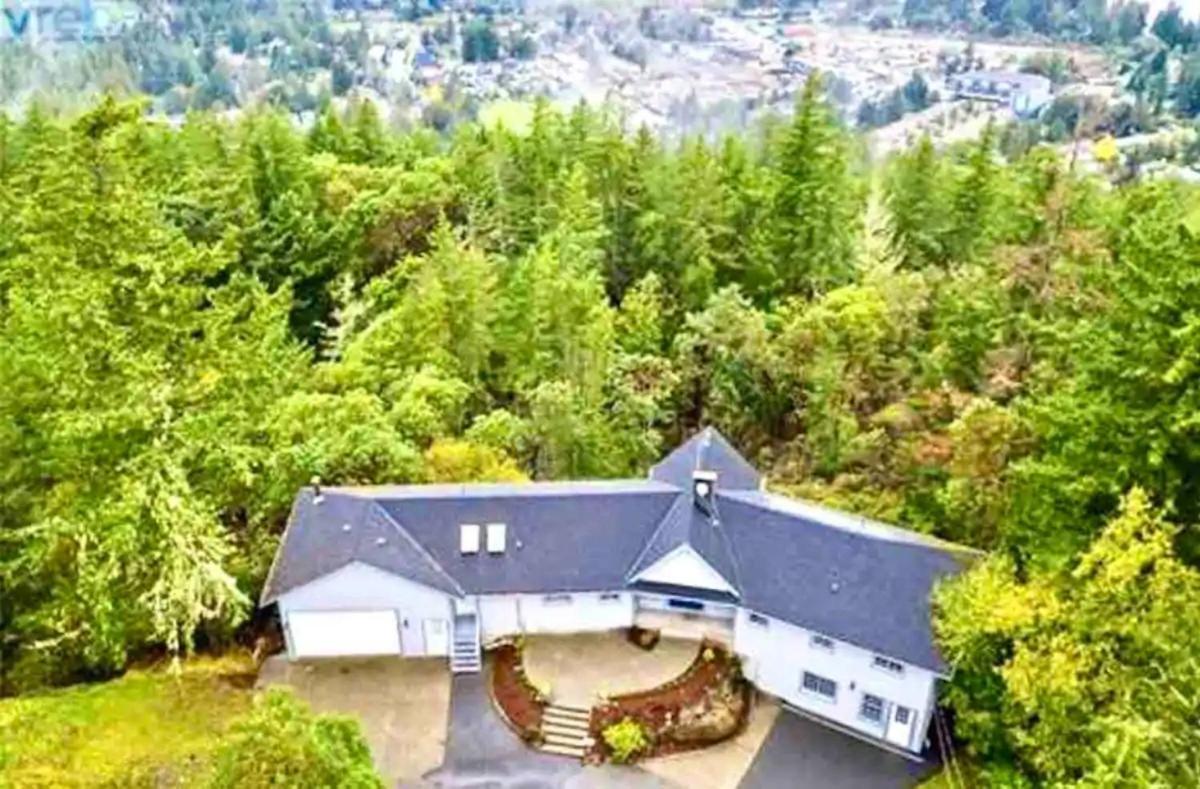 Stunning Home With Amazing Views Near The City Victoria Kültér fotó